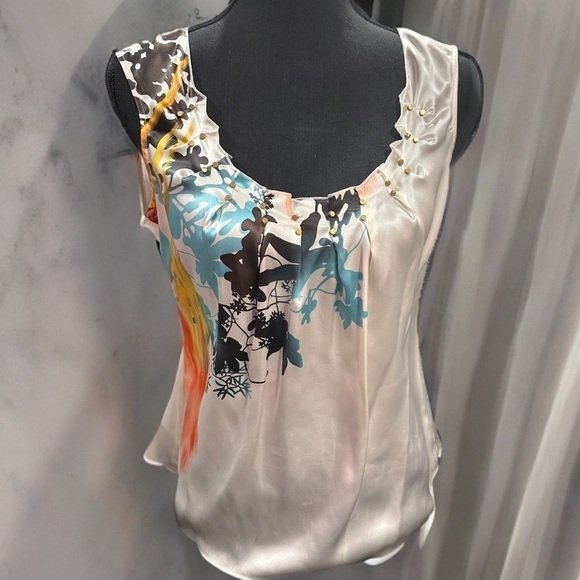 Tahari Sleeveless Blouse 100% silk studded ruffled neck ivory abstract color EUC - Picture 1 of 16